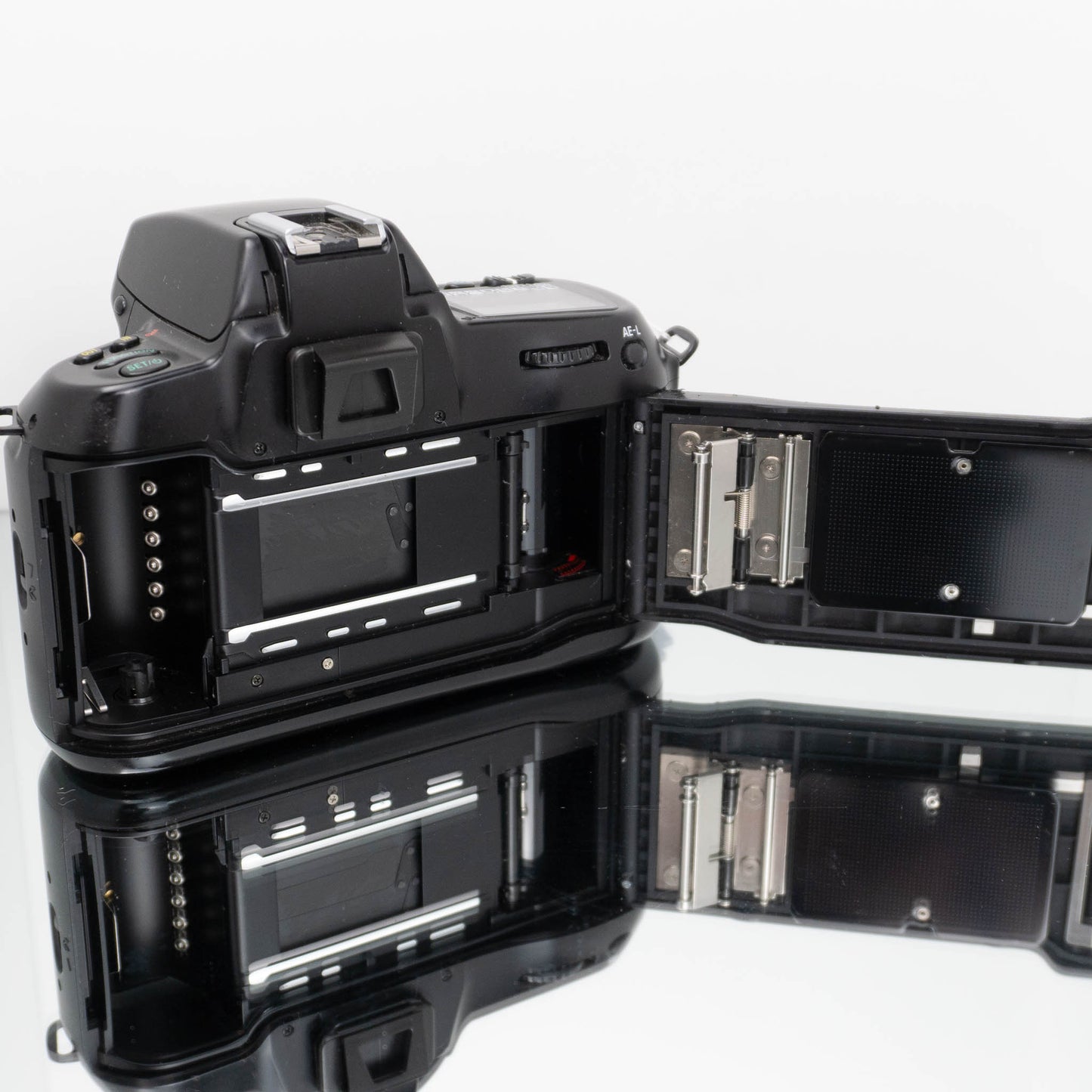 Nikon N70 (BODY ONLY) w/ Box