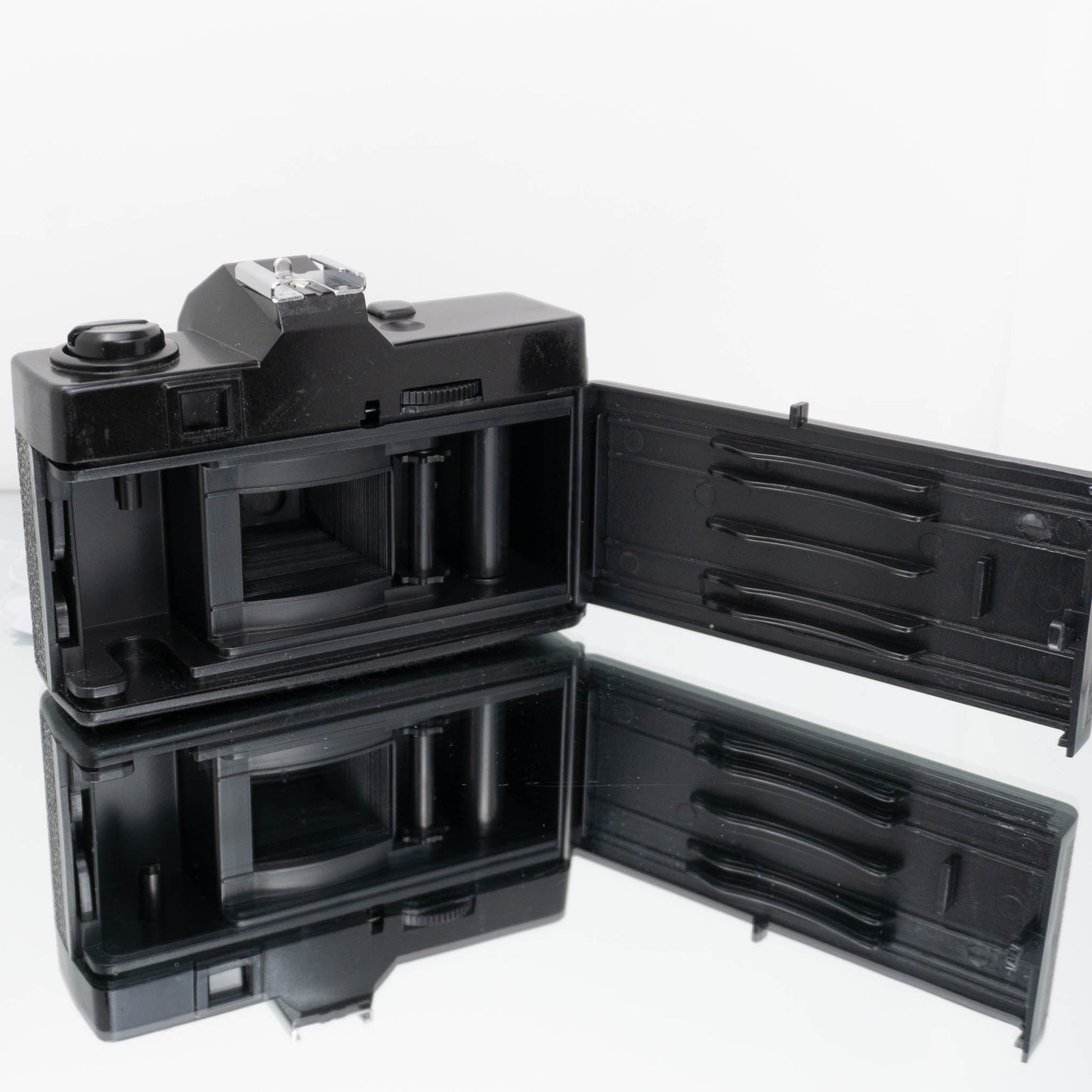 Lavec LT-002 w/ Box and Case