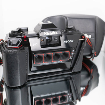 Nishika N8000 3D Camera with Case and Flash