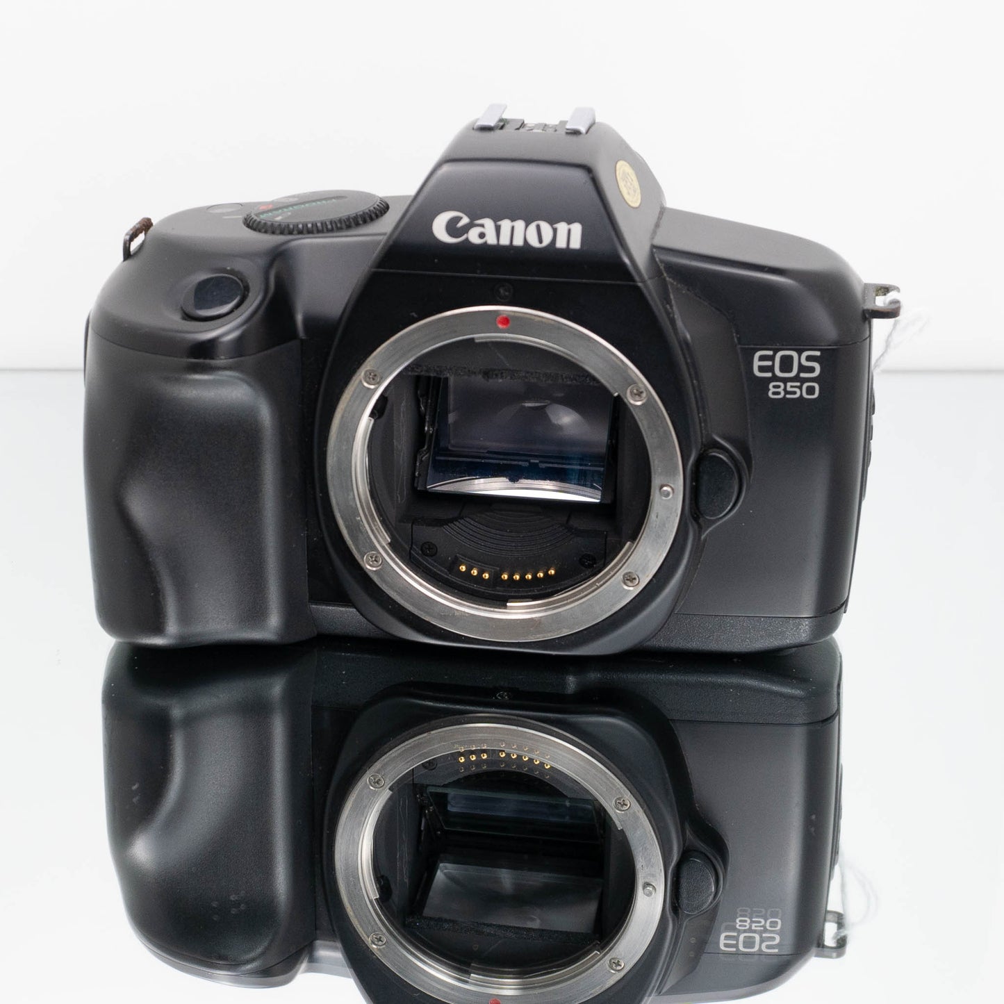 Canon Eos 850 (Body Only)
