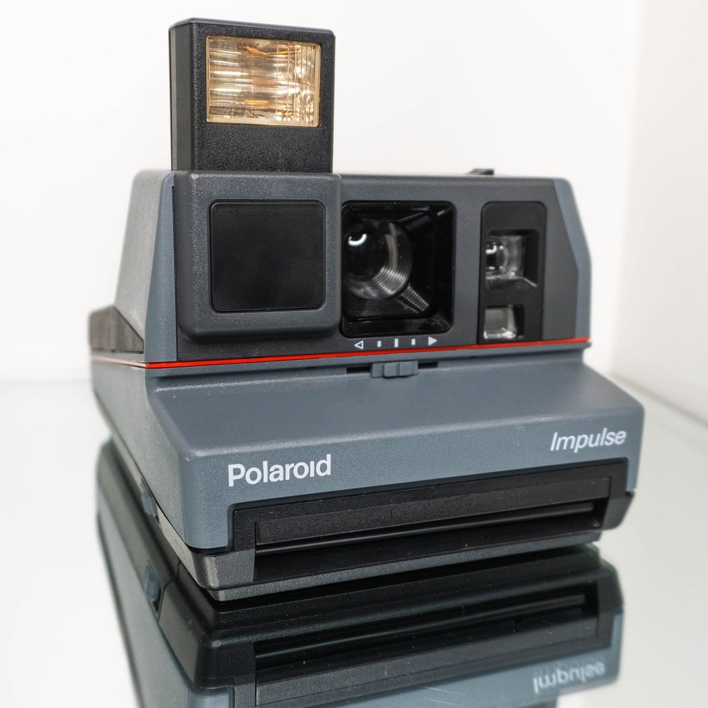 Polaroid Impulse 600