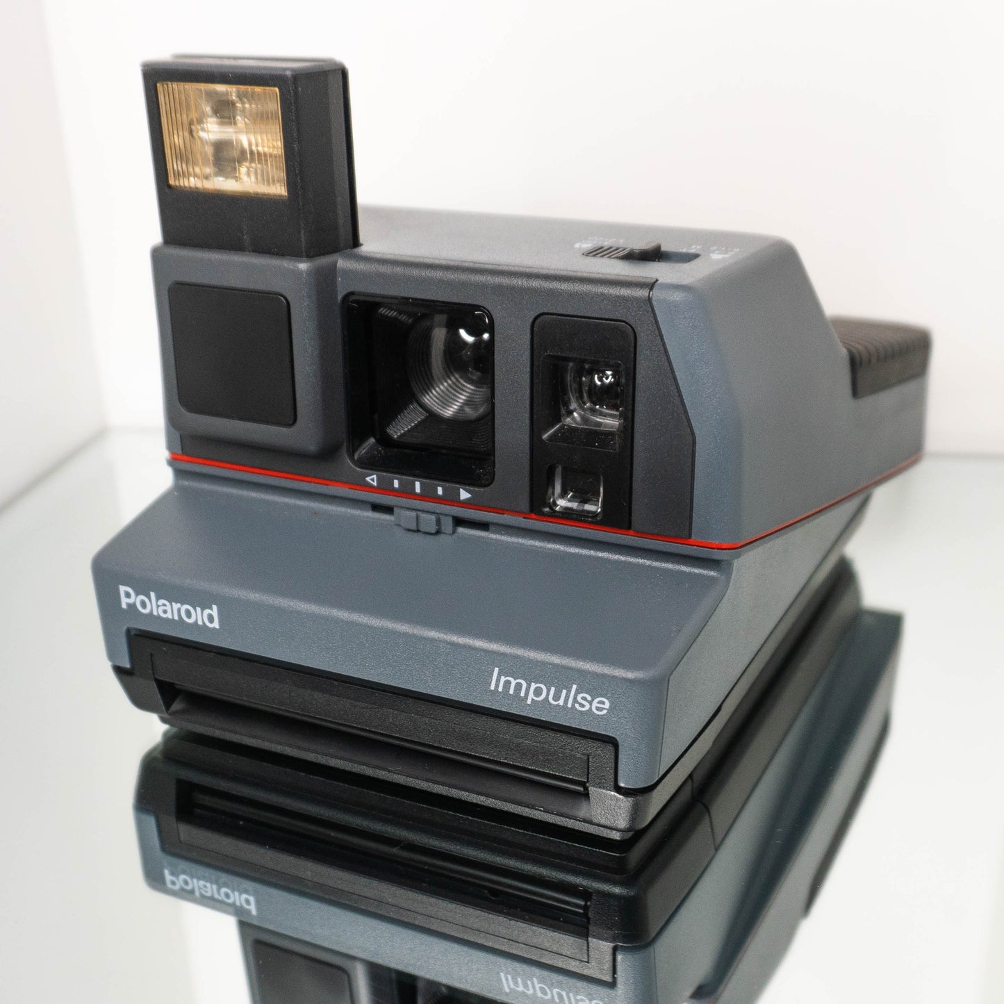 Polaroid Impulse 600